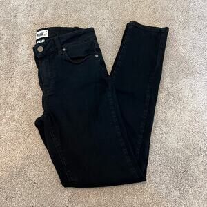 Paige Women's Verdugo Ultra Skinny Black Jean Size‎ 27
